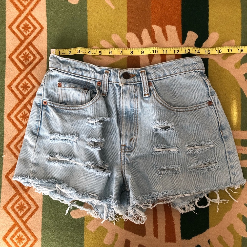 Levi’s Brand new high waist denim Shorts